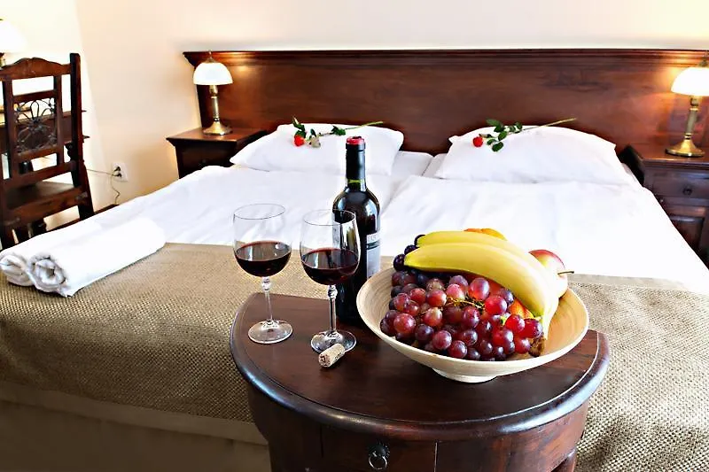 קרפאז' Hotel Carmen פולין