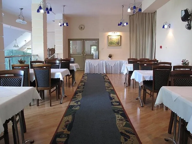 קרפאז' Hotel Carmen 3*,  פולין